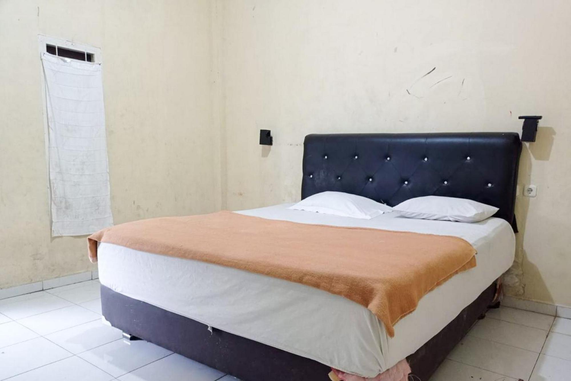 Hotel Pantai Panjang Bengkulu Redpartner Экстерьер фото