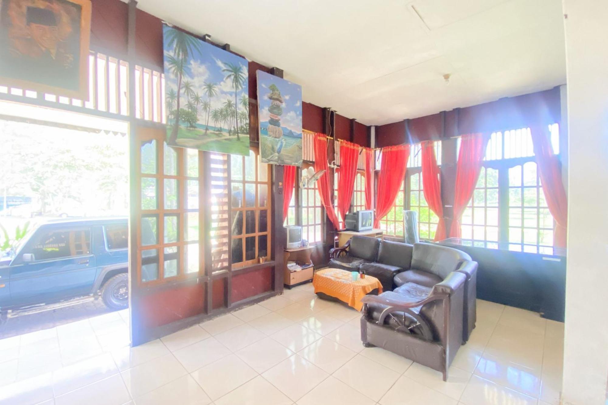 Hotel Pantai Panjang Bengkulu Redpartner Экстерьер фото
