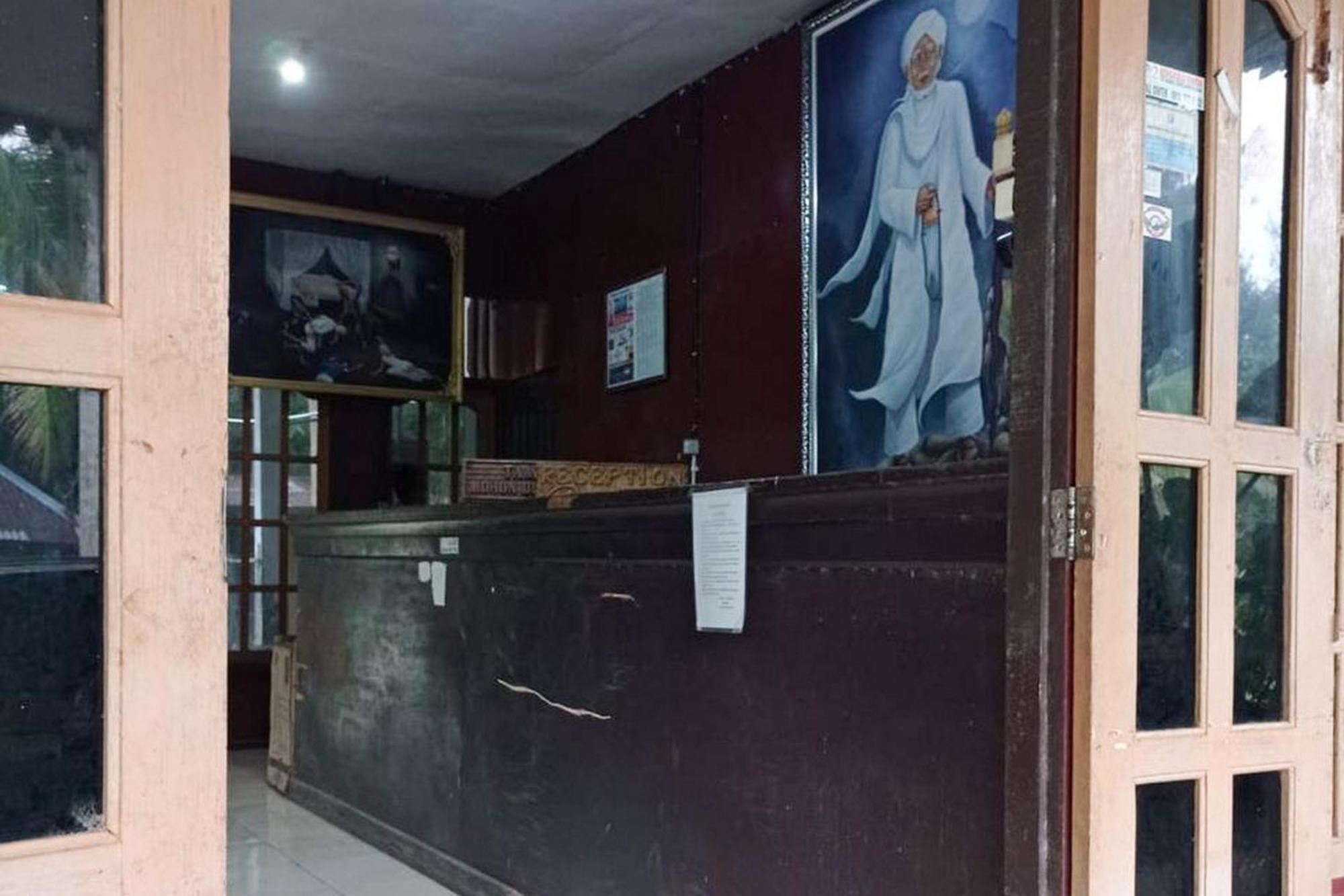 Hotel Pantai Panjang Bengkulu Redpartner Экстерьер фото