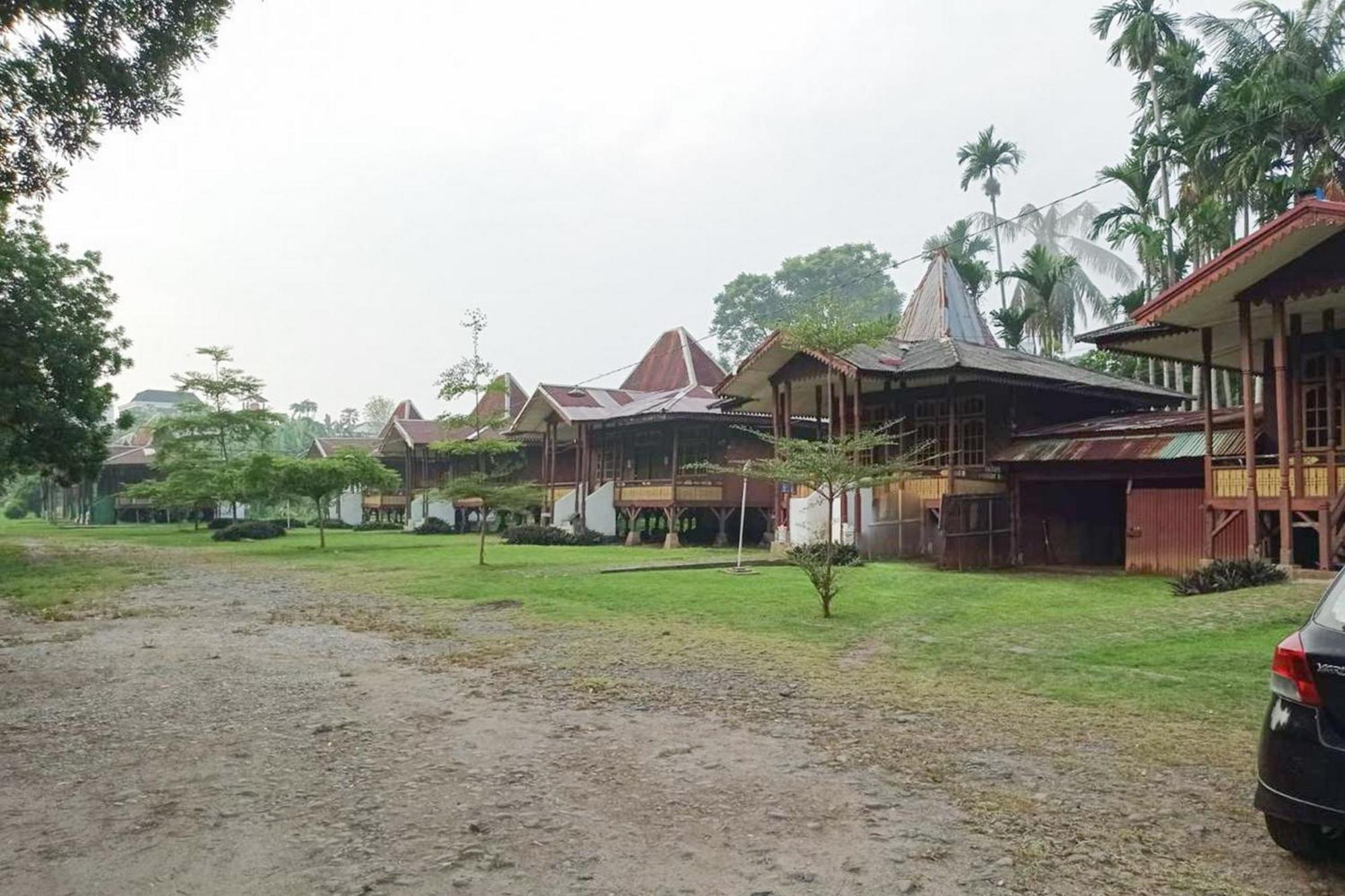 Hotel Pantai Panjang Bengkulu Redpartner Экстерьер фото